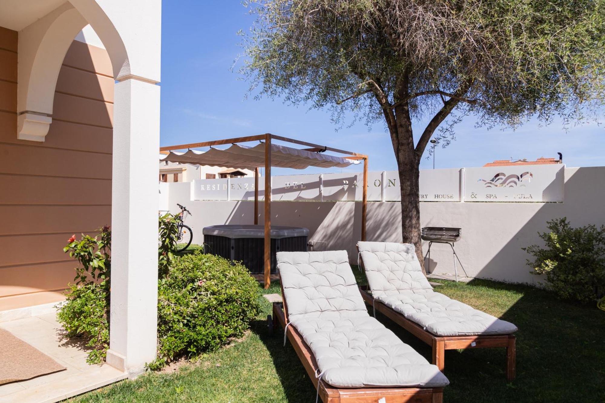 Residenza Del Barone Luxury House - Pula, Sardegna 아파트 외부 사진
