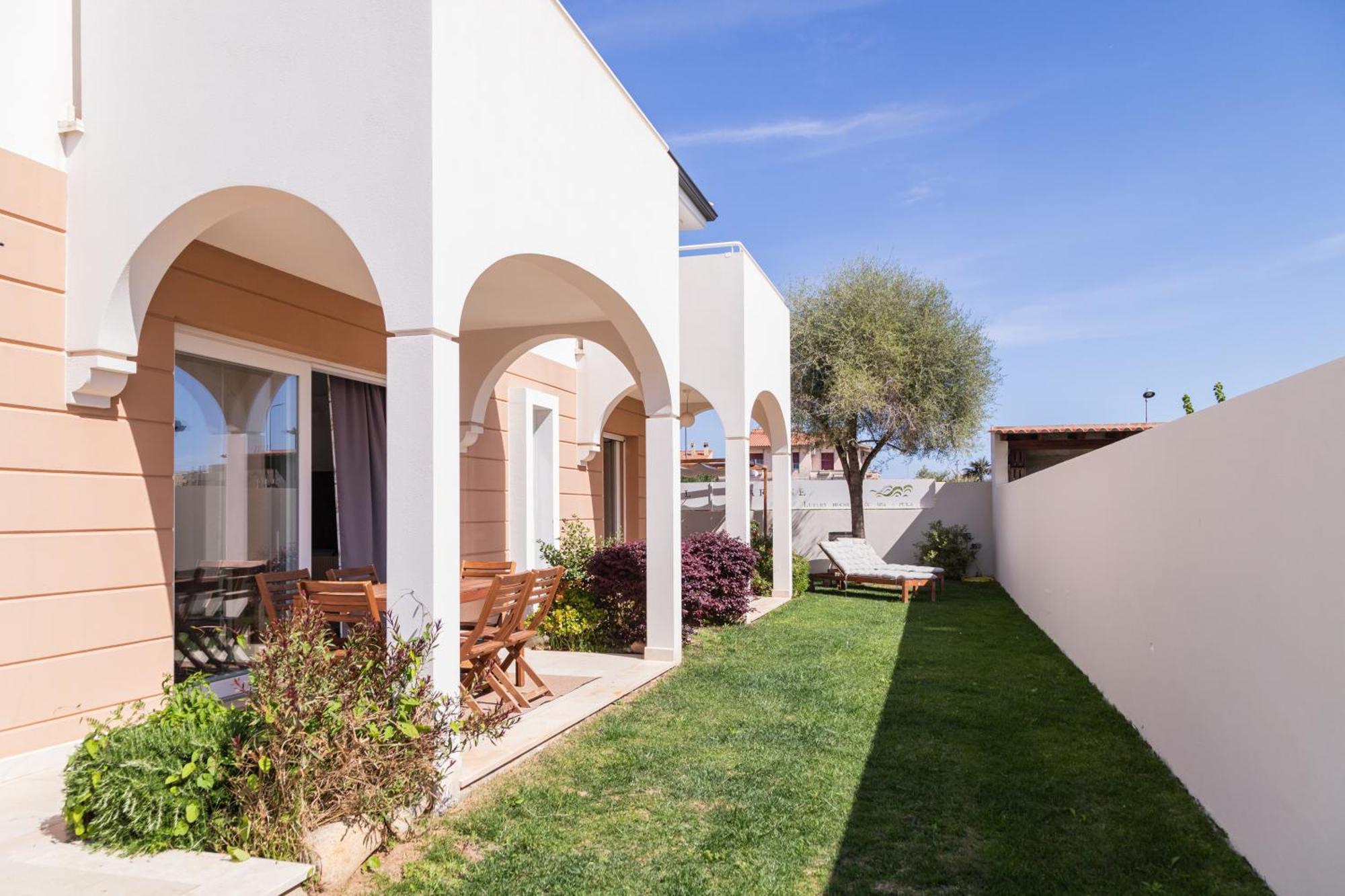 Residenza Del Barone Luxury House - Pula, Sardegna 아파트 외부 사진